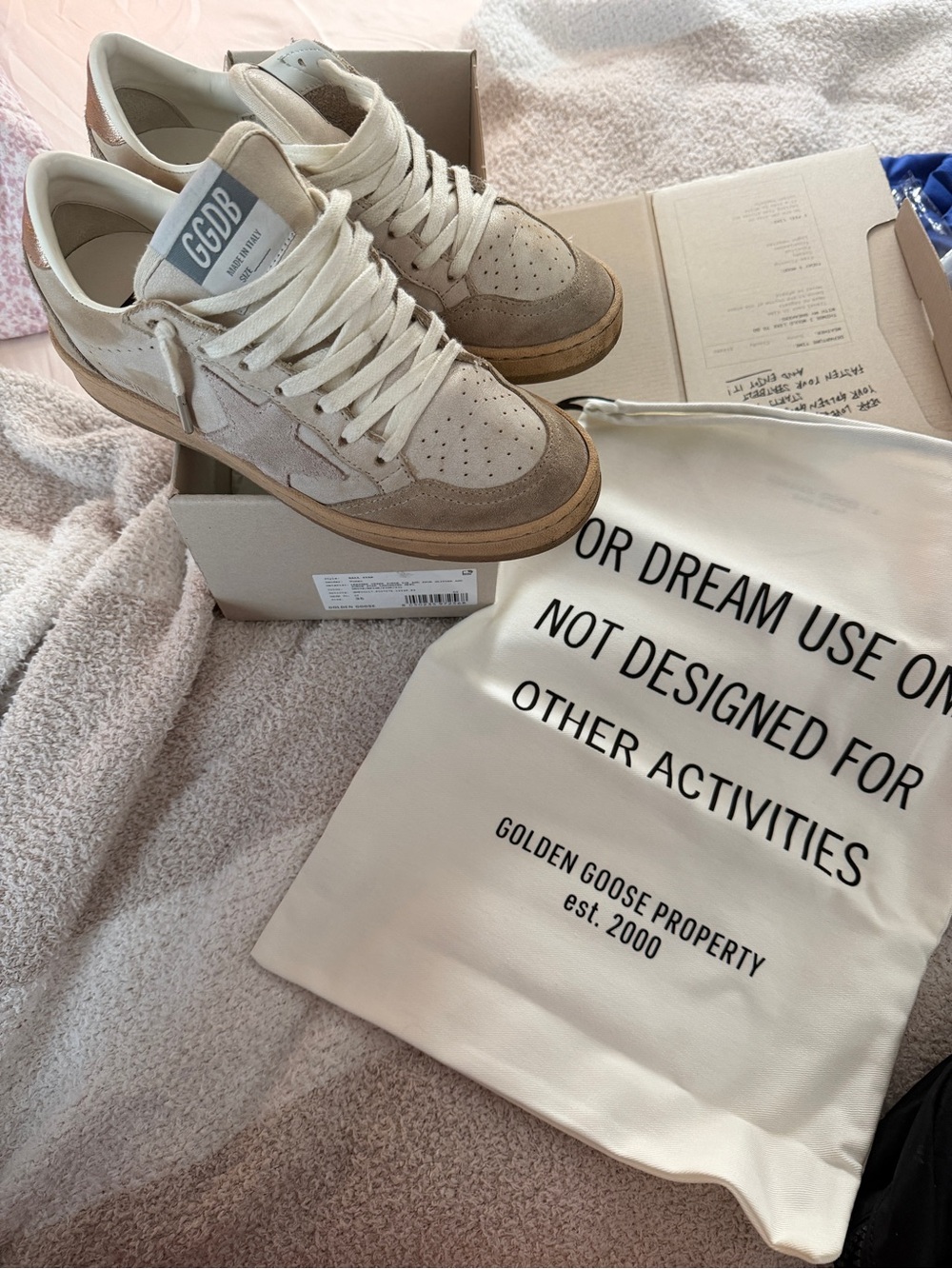 Golden Goose White Beige Pink Silver Box Label